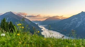 Berge und See - am Fjord Tirols: dem Achensee